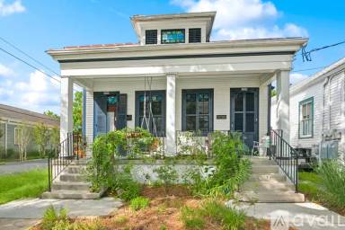 Main picture of 4302 Bienville St