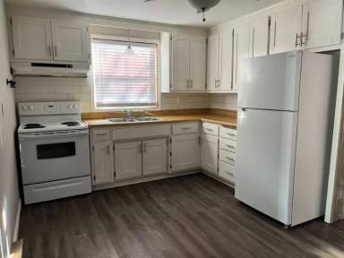 Main picture of 824 3rd St