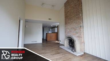 Main picture of 2900 N Broadway St