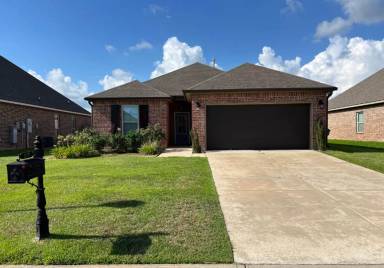 Main picture of 127 Timber Edge Dr