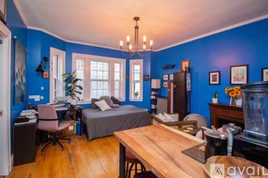 Main picture of 1253 Beacon St