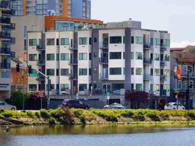Main picture of 1524 1st Avenue 105 E 16th Street