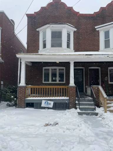 Main picture of 134 S Spring Ave
