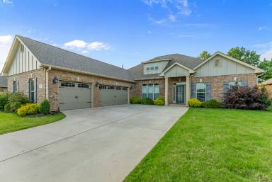 Main picture of 7 Cypress Grove Ln SW