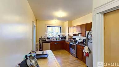 Main picture of 25 Glenville Ave