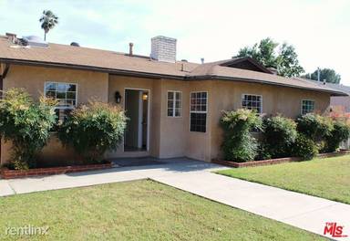 Main picture of 17000 Sherman Way