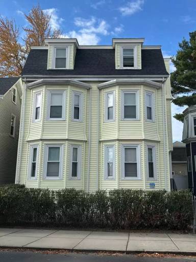 Main picture of 8 Beethoven St