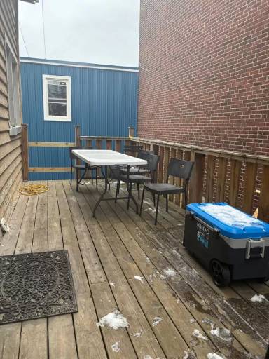 Main picture of 353 Oakland Ave