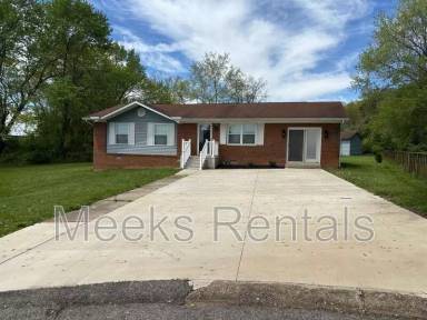 Main picture of 198 Meadow Dr
