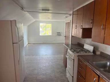 Main picture of 325 1st Ave