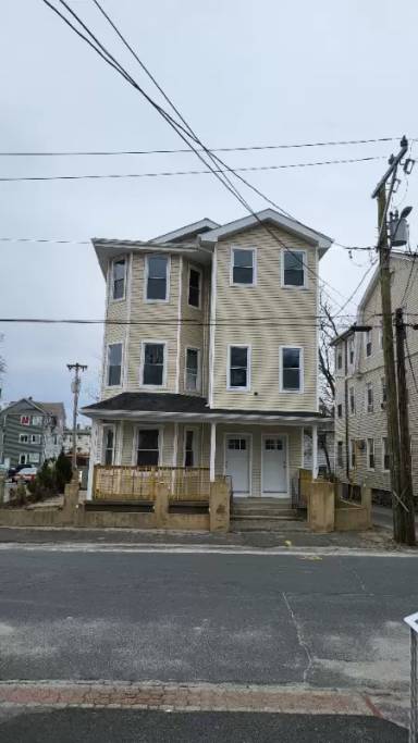 Main picture of 104 Fairmount St