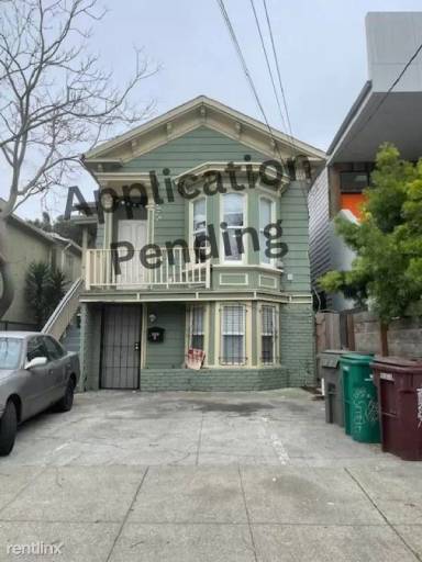 Main picture of 866 Wood St