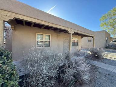 Main picture of 1130 Vassar Dr NE