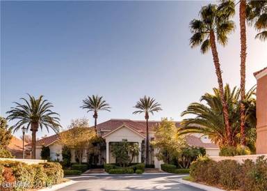 Main picture of 8625 Lakeridge Cir