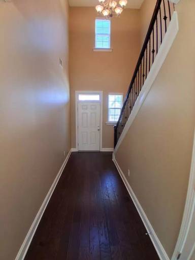 Main picture of 207 Caroleton Dr