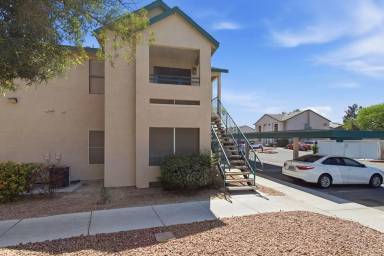 Main picture of 5121 Lindell Rd