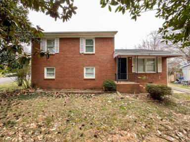 Main picture of 3048 Marigold Ln