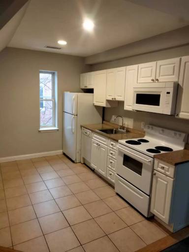 Main picture of 21 Imlay St