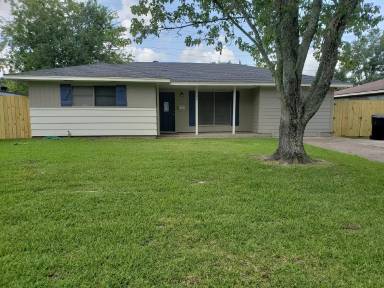 Main picture of 704 S 15th St