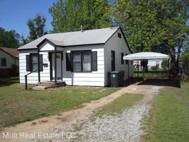 Main picture of 4801 N Willow Ave