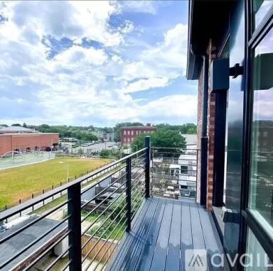 Main picture of 1537 Gales St NE