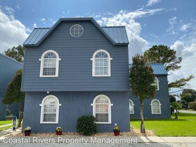 Main picture of 805 W 2nd St