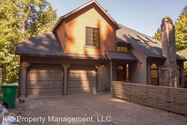 Main picture of 2614 SW Fairmount Blvd