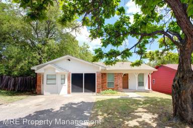 Main picture of 8136 Richard St