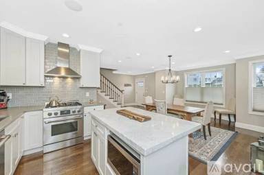 Main picture of 364 Neponset Ave