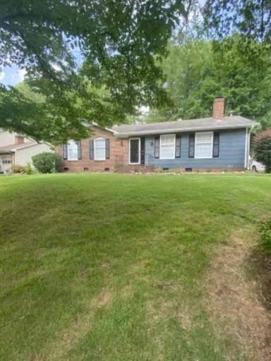 Main picture of 5912 Wintergreen Dr