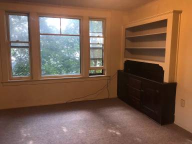 Main picture of 715 W Spruce St