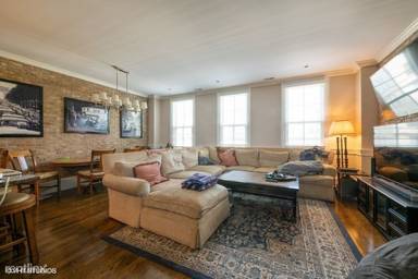 Main picture of 1015 W Webster Ave
