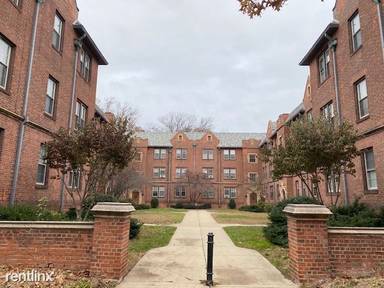 Main picture of 831 Elm St