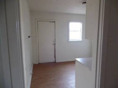 Main picture of 2101 W 10th St