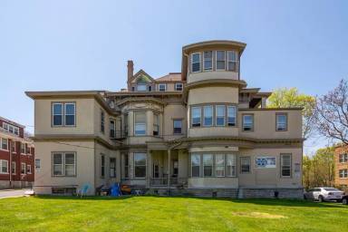 Main picture of 945 Dana Ave