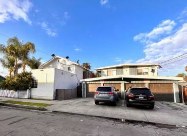 Main picture of 615 Cerritos Ave
