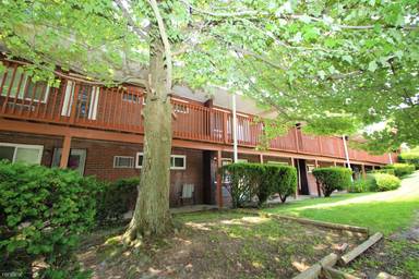 Main picture of Valley Greene Apartments