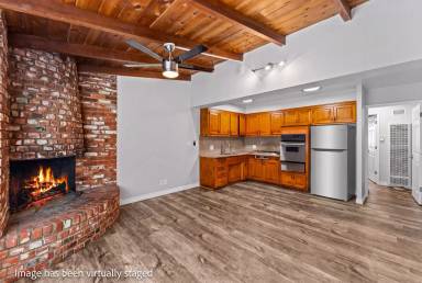 Main picture of 930 W Balboa Blvd
