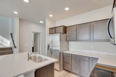 Main picture of 11218 W King St