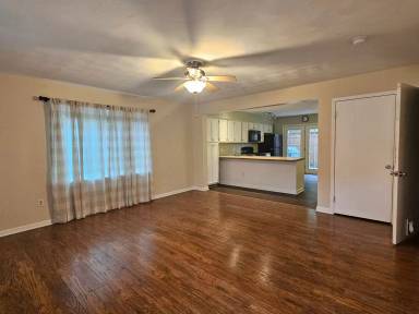 Main picture of 535 Marjorie Mae St