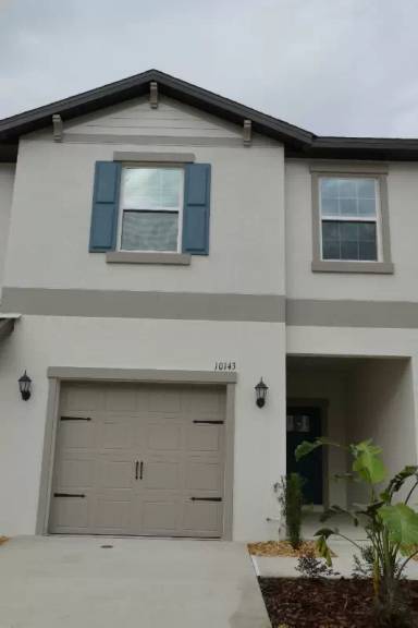 Main picture of 10143 Honey Hammock Way