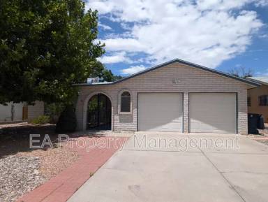 Main picture of 6709 Hensch Ave NE