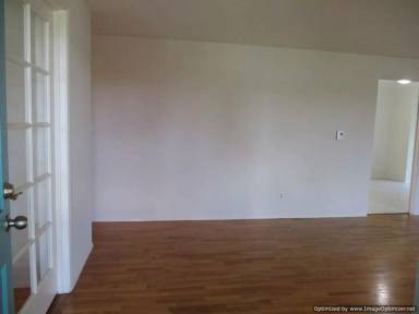 Main picture of 7507 Hill Ave