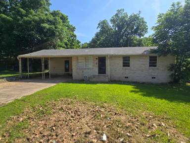 Main picture of 3914 Susan Cir
