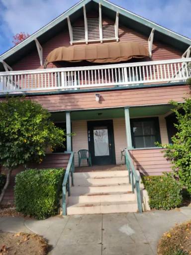 Main picture of 217 Angelus St