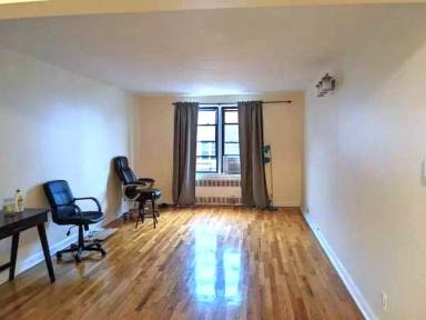 Main picture of 6448 Booth St