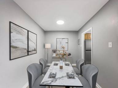 Main picture of Courtyard Apartments