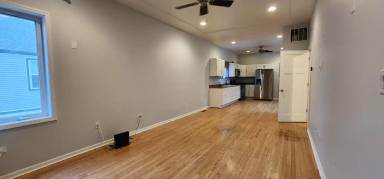 Main picture of 5014 S Christiana Ave
