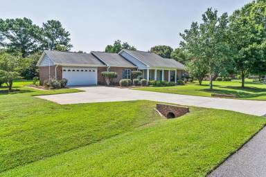 Main picture of 106 N Hiley Ct