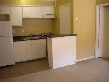Main picture of 1402 Holleman Dr